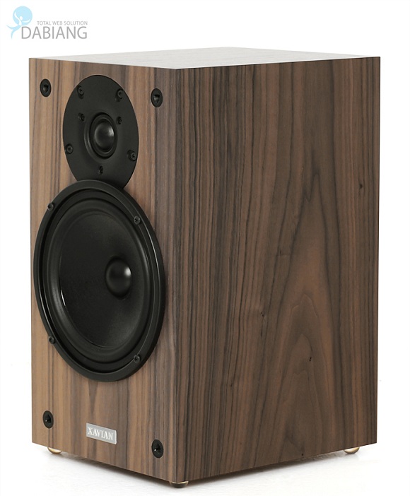 XAVIAN Primissima walnut finish side